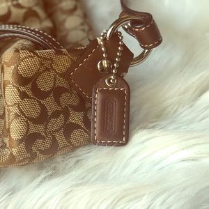 Gorgeous and genuine Coach handbag